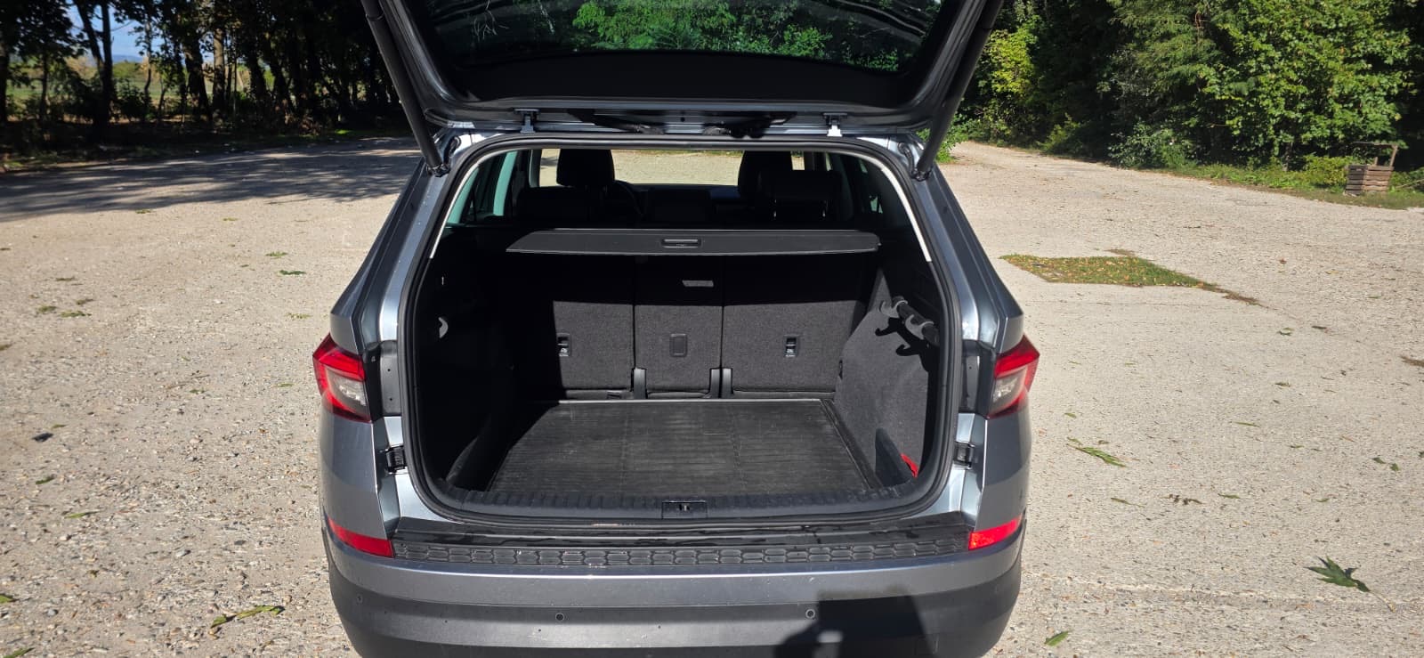 
								Škoda Kodiaq 2,0TDI 4×4 140kw full									