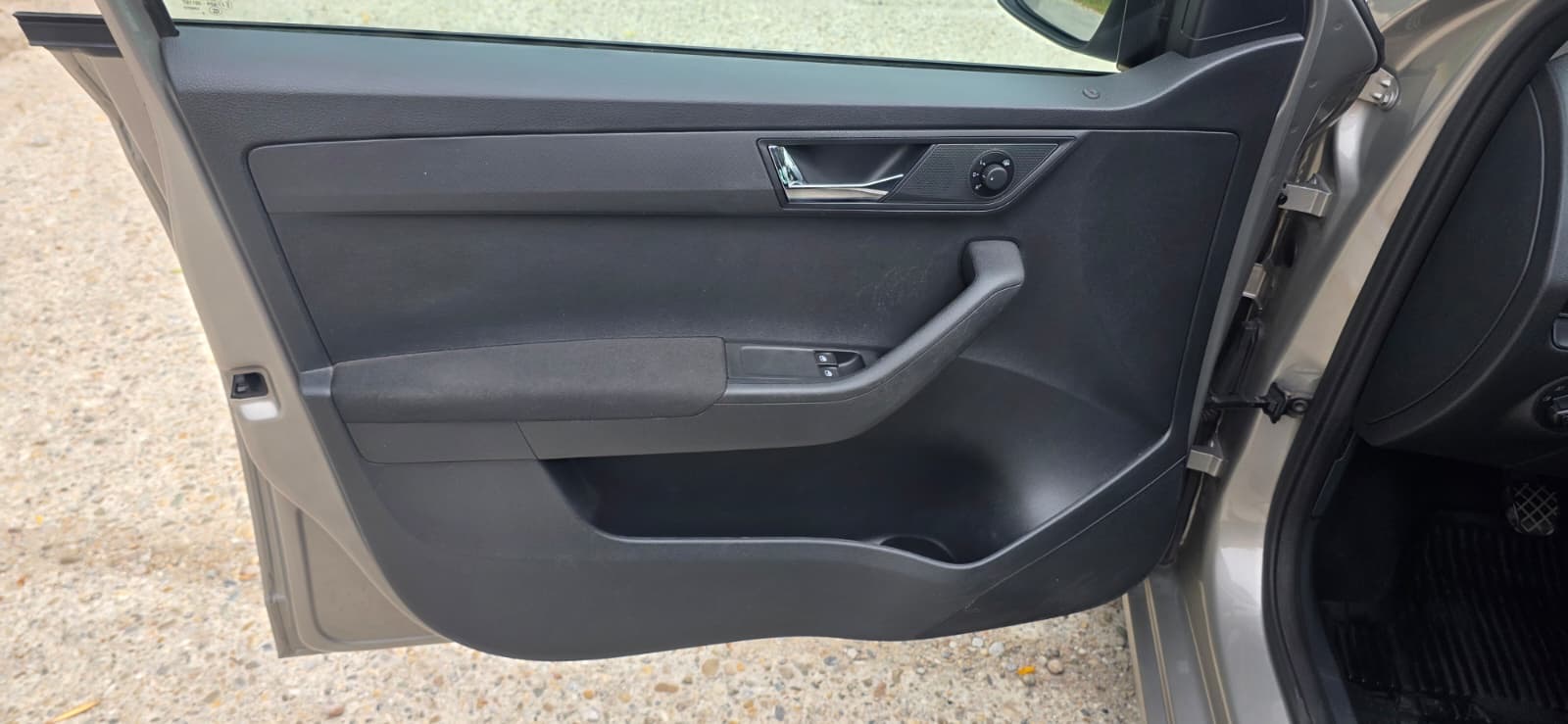 
								Škoda Fabia 1,2TSI full									