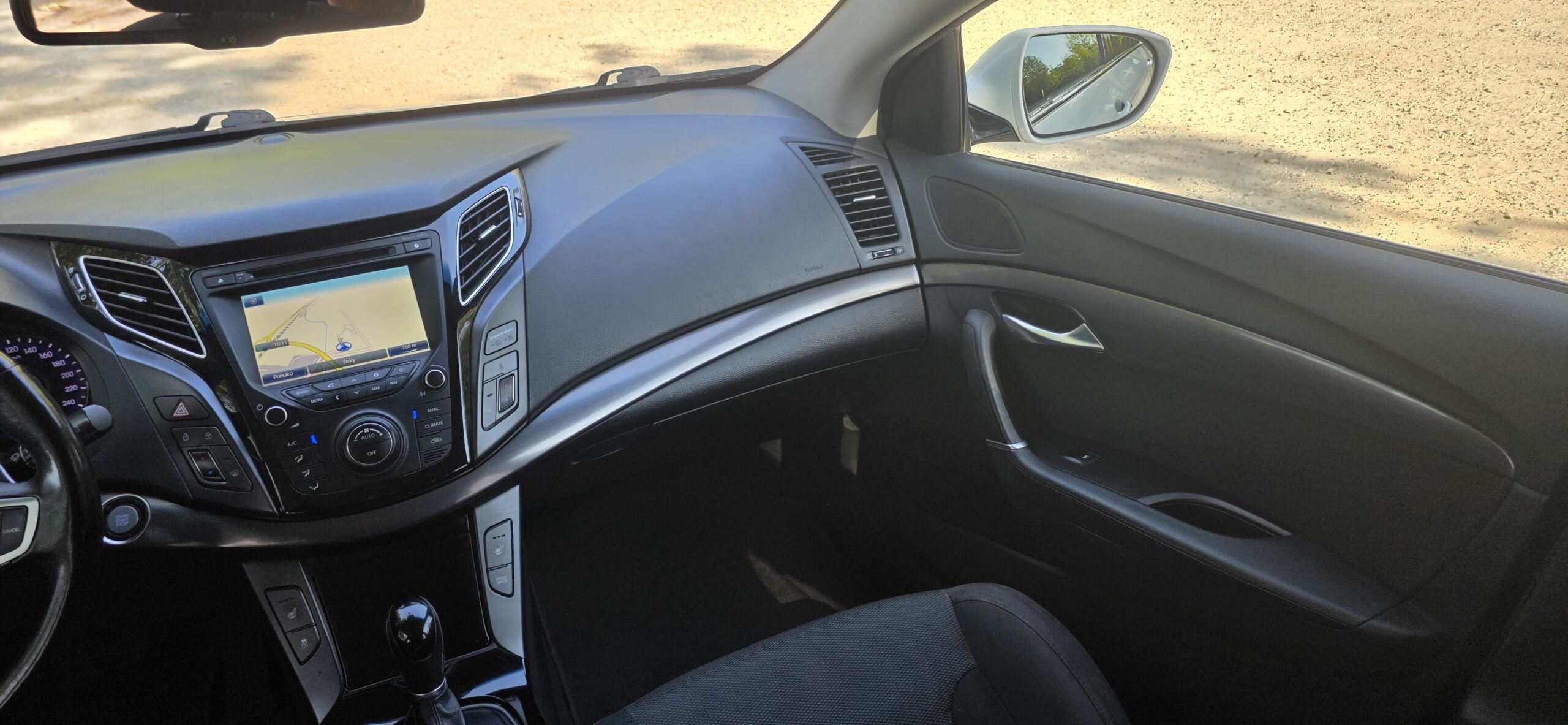 
								Hyundai i40 full									