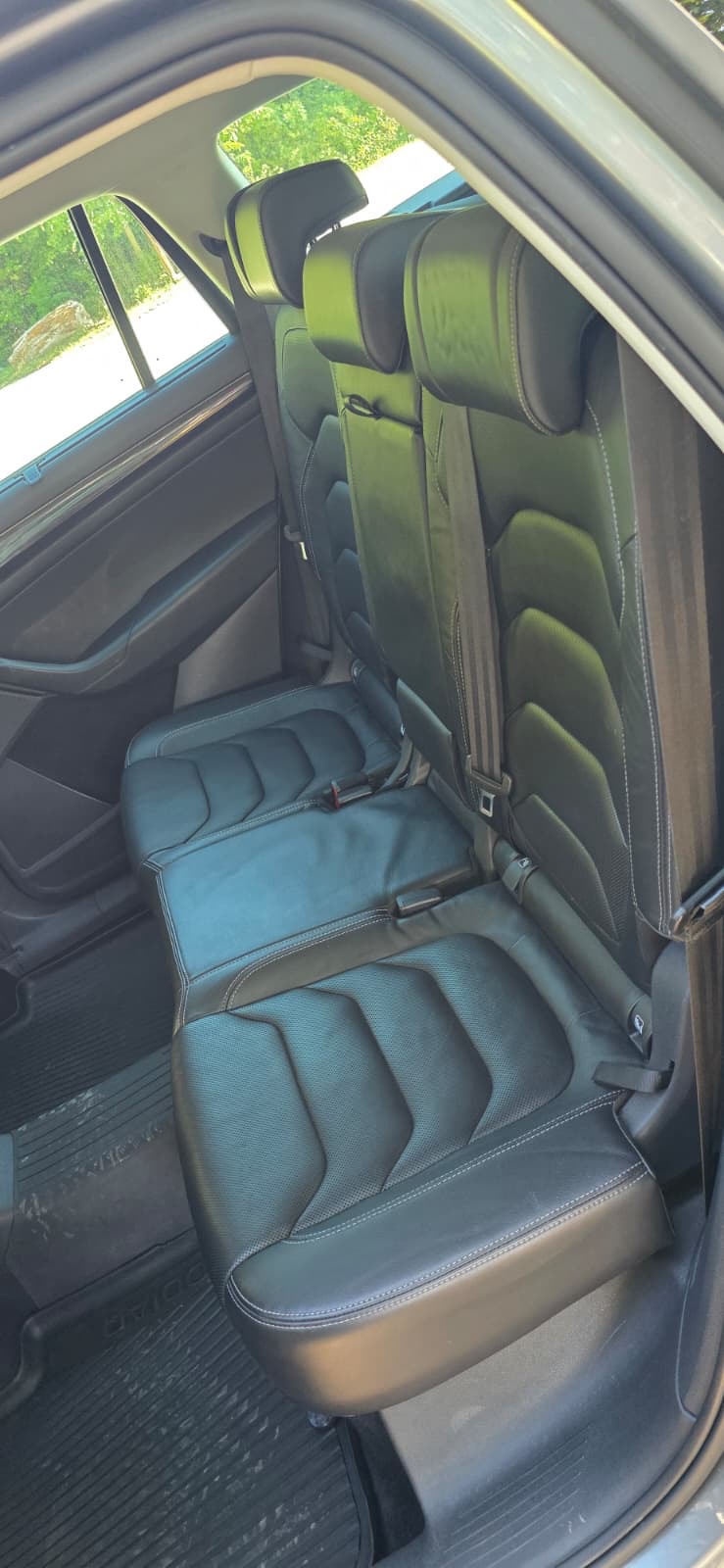 
								Škoda Kodiaq 2,0TDI 4×4 140kw full									