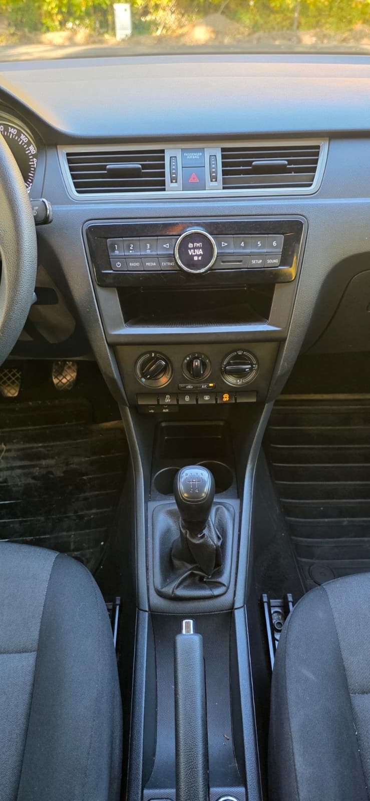 
								Škoda Rapid full									