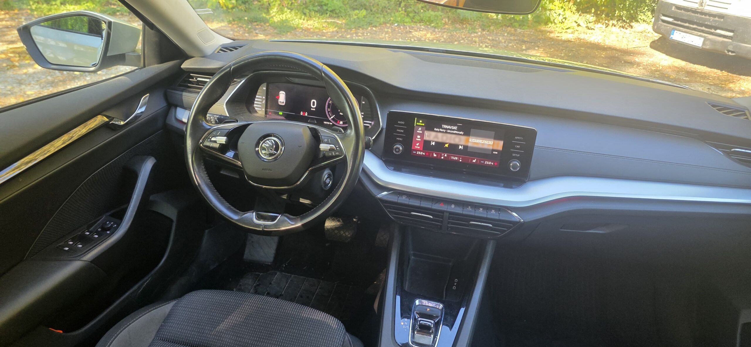 
								Škoda Octavia 2,0TDI full									