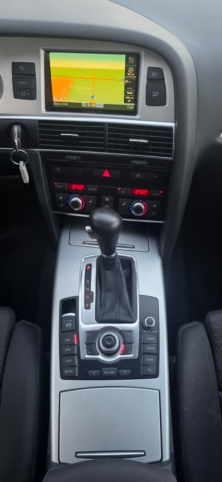 
								Audi A6 2,0TDI full									