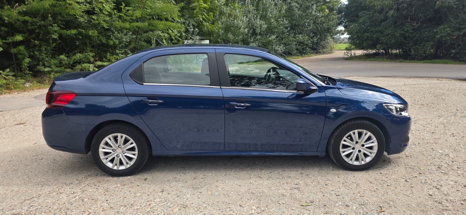 
								Peugeot 301 Automat full									