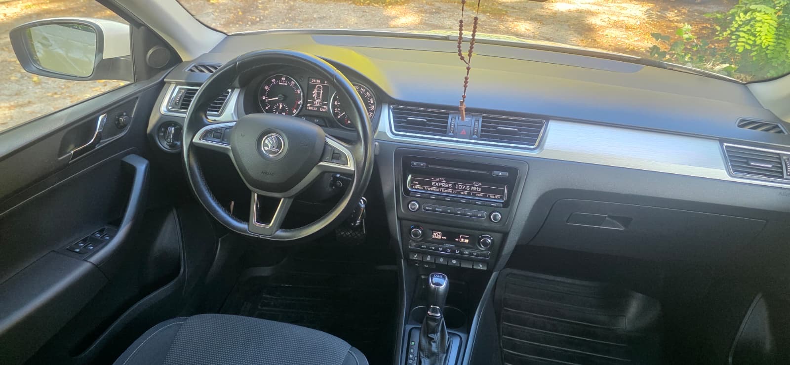 
								Škoda Rapid 1,4TSI Automat full									