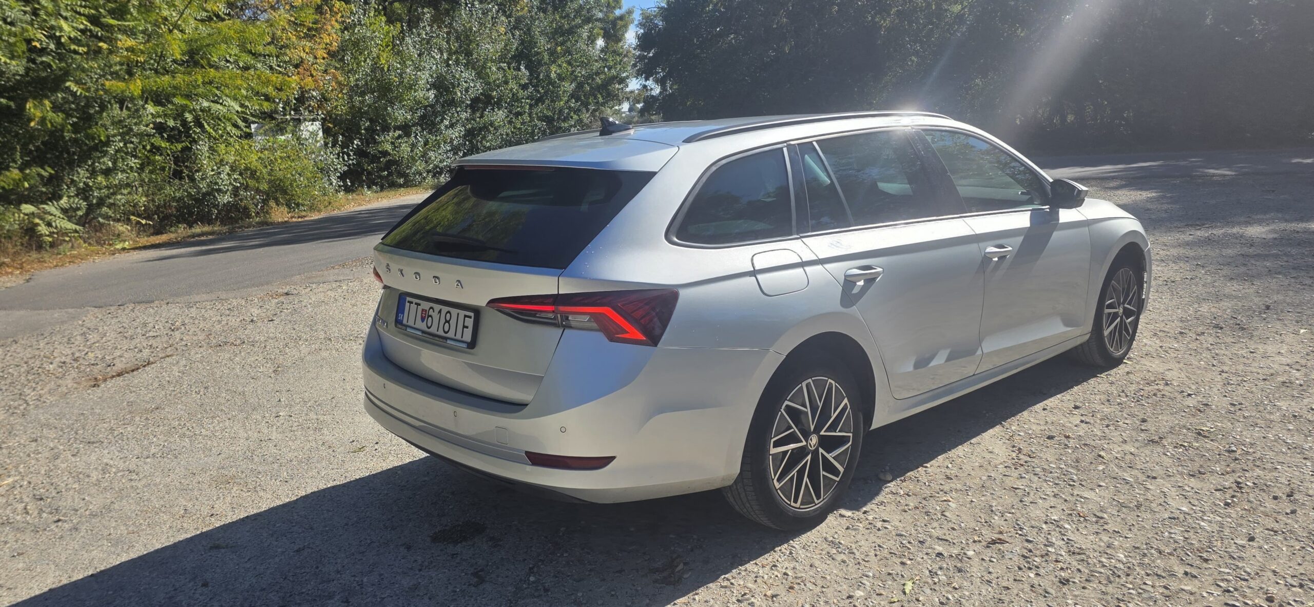 
								Škoda Octavia 2,0TDI full									