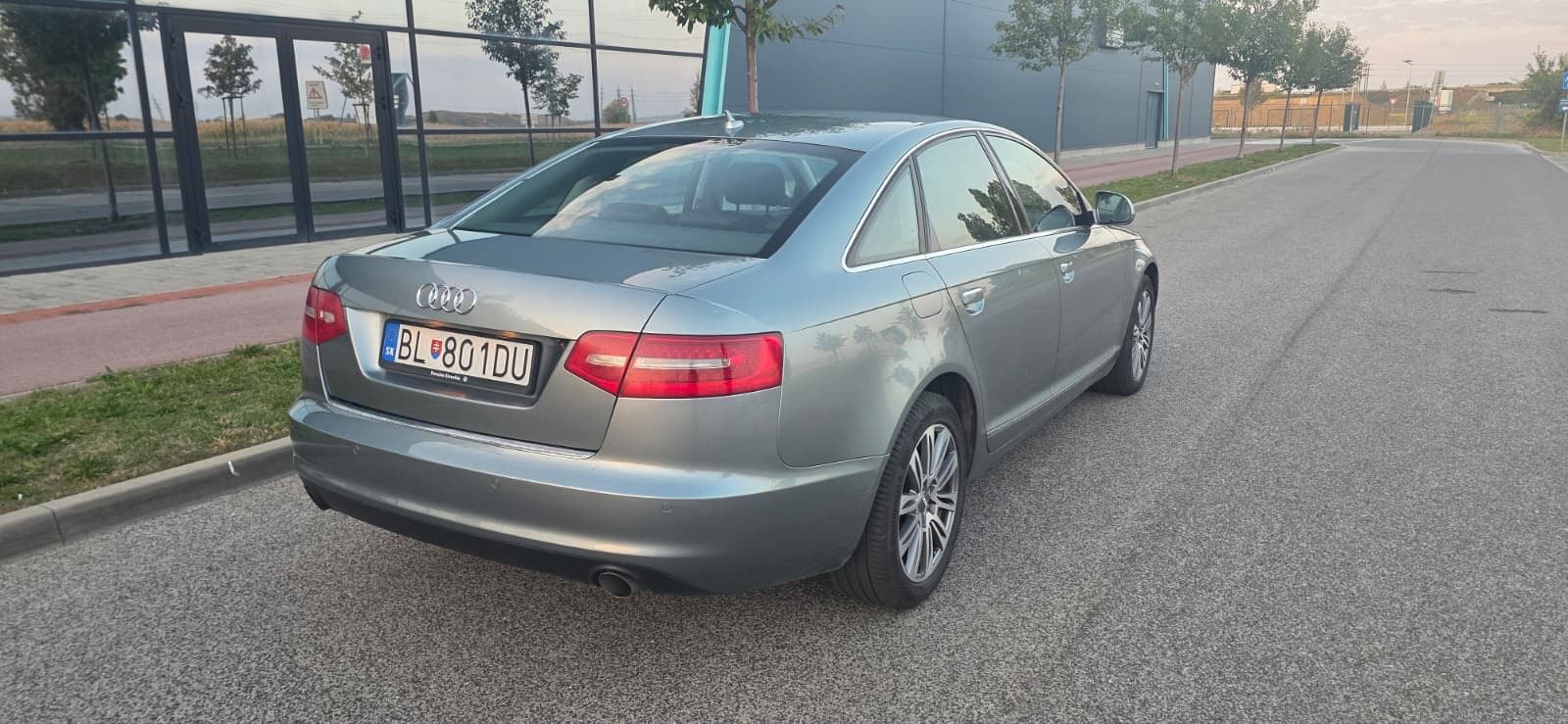 
								Audi A6 2,0TDI full									