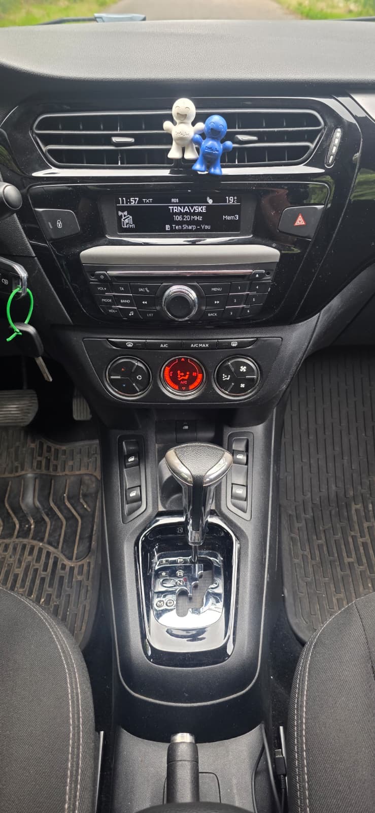 
								Peugeot 301 Automat full									