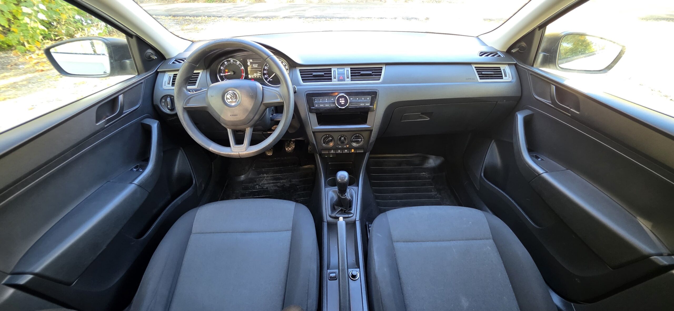 
								Škoda Rapid full									