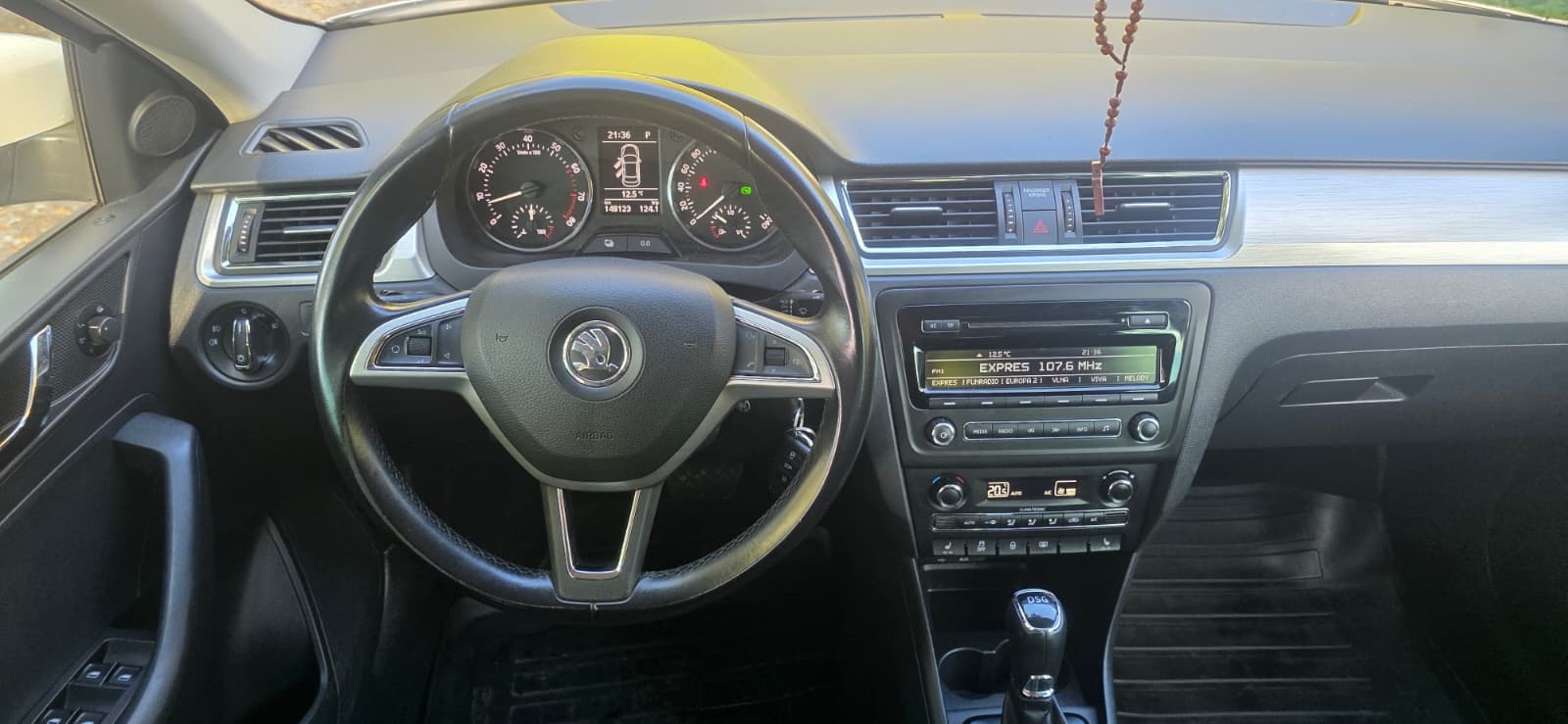 
								Škoda Rapid 1,4TSI Automat full									