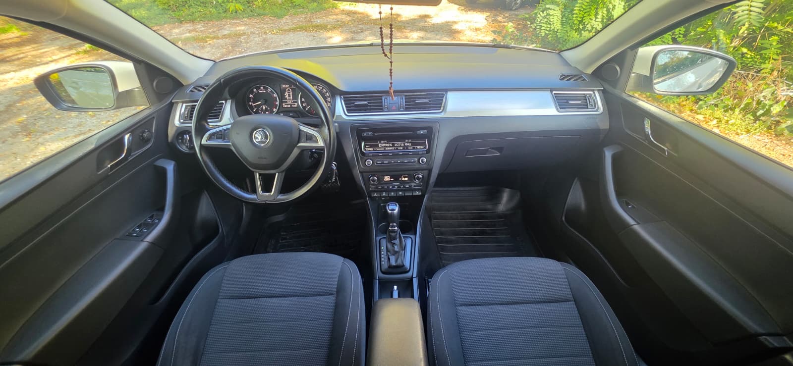 
								Škoda Rapid 1,4TSI Automat full									