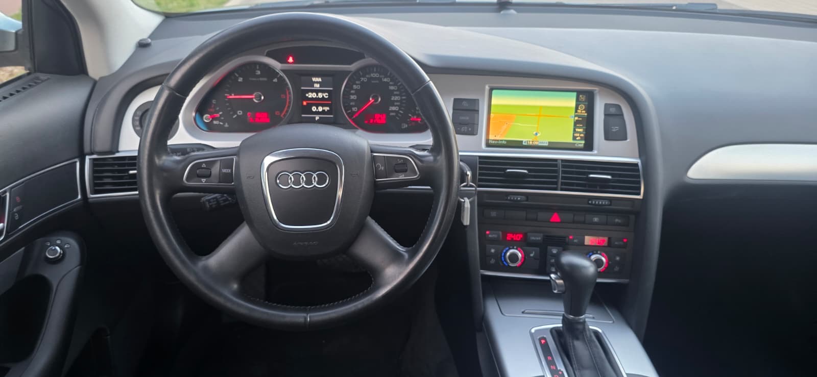 
								Audi A6 2,0TDI full									
