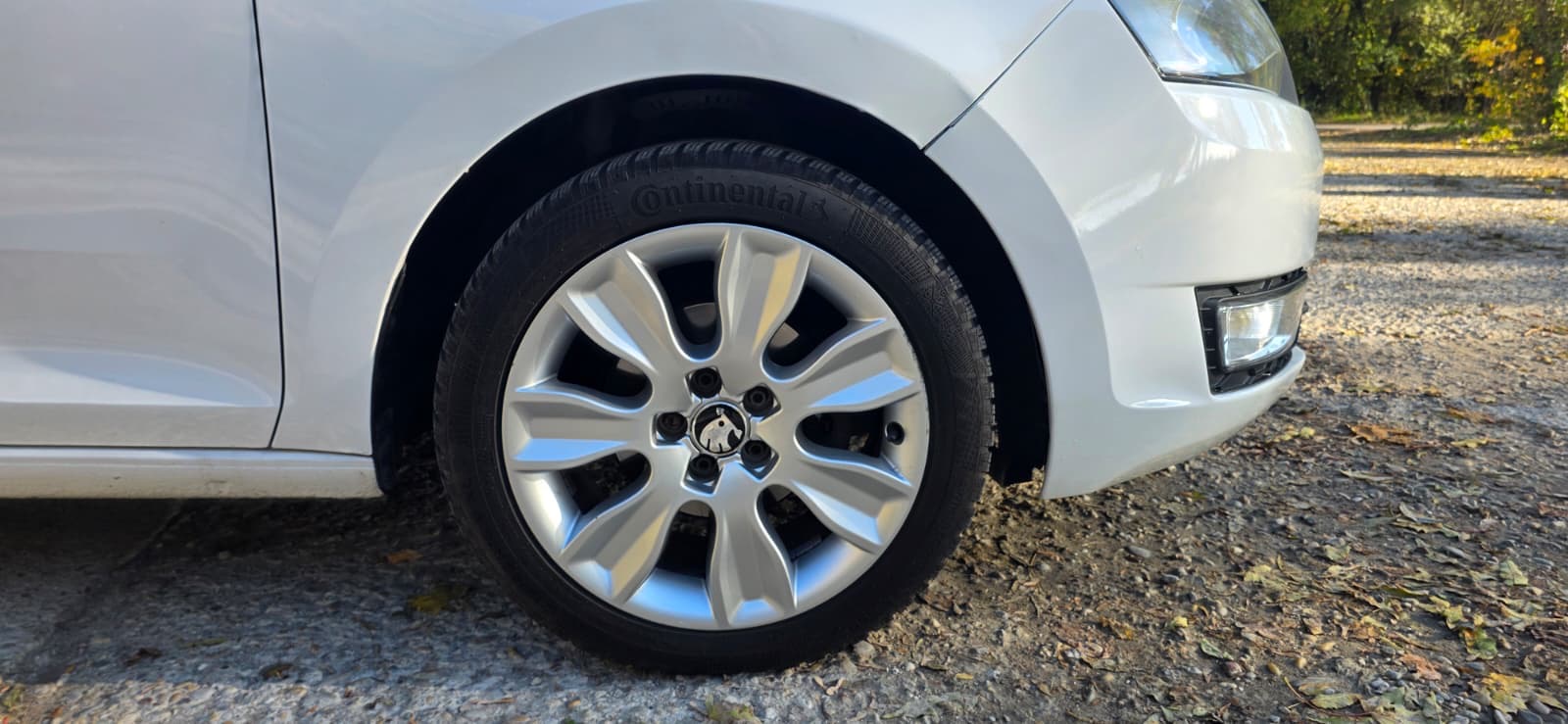 
								Škoda Rapid full									