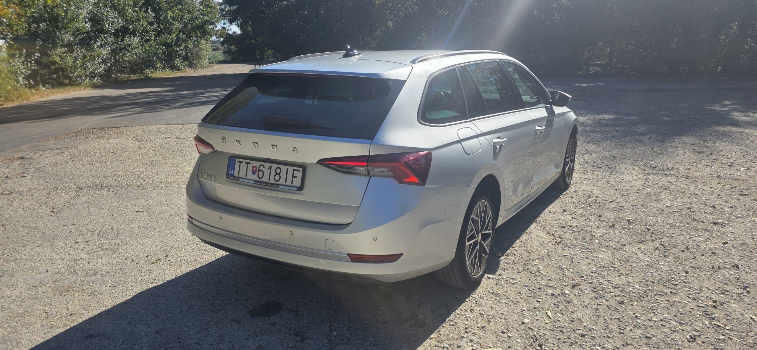 
								Škoda Octavia 2,0TDI full									
