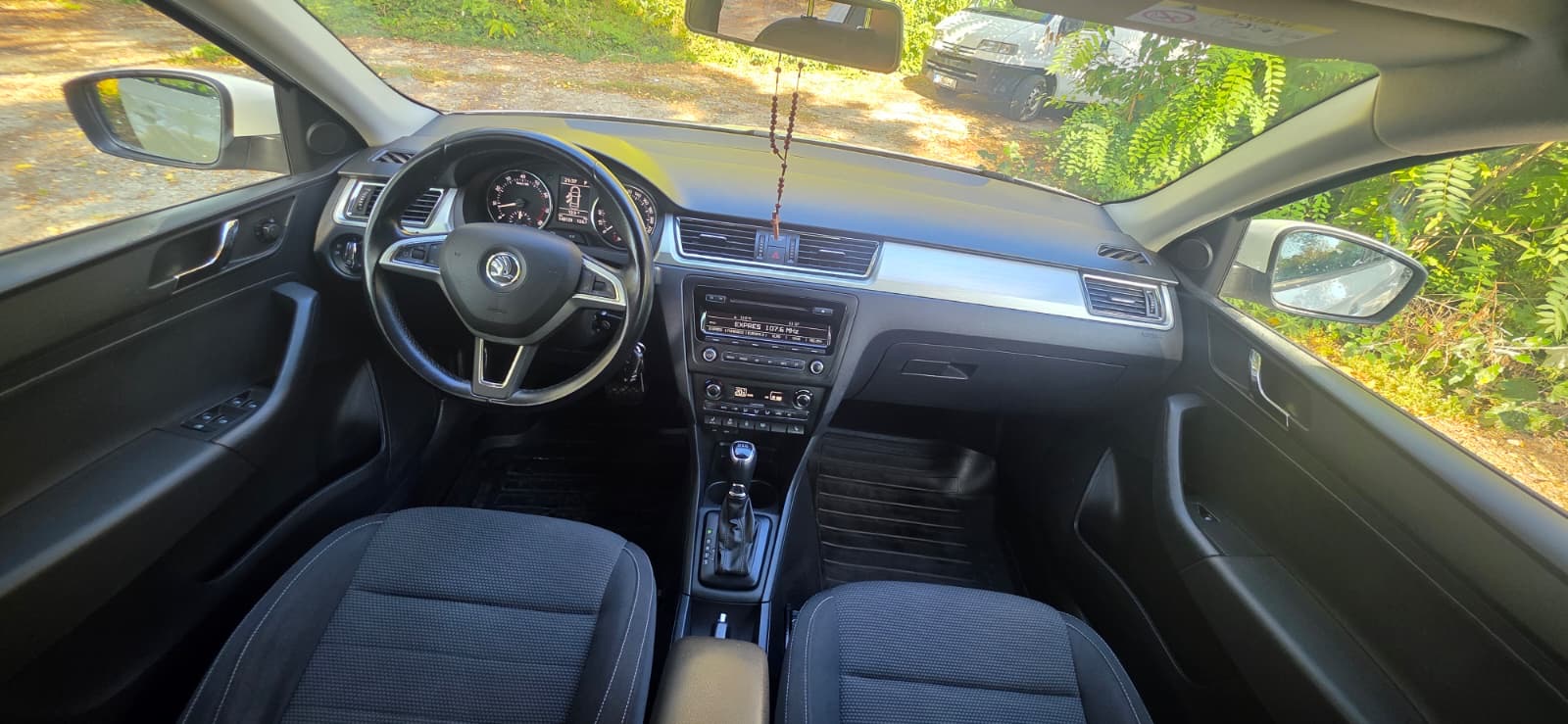 
								Škoda Rapid 1,4TSI Automat full									