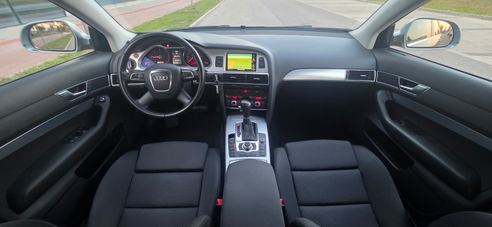 
								Audi A6 2,0TDI full									