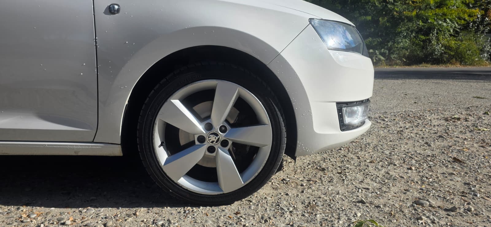 
								Škoda Rapid 1,4TSI Automat full									